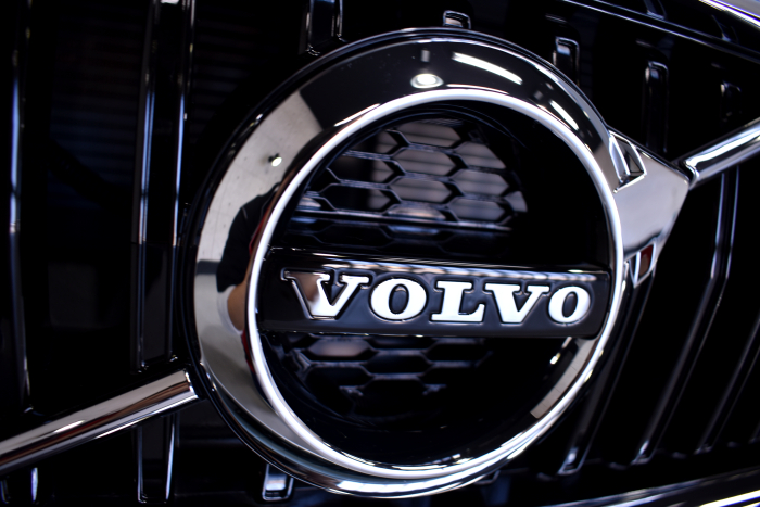 V4010